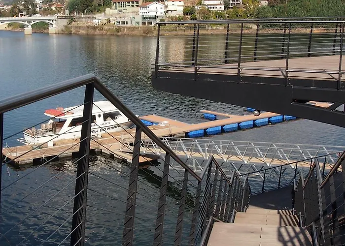 Ancoradouro T2 - Local Geres * Braga